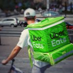 Uber: Entre desafios locais com passageiros e um futuro financeiro promissor